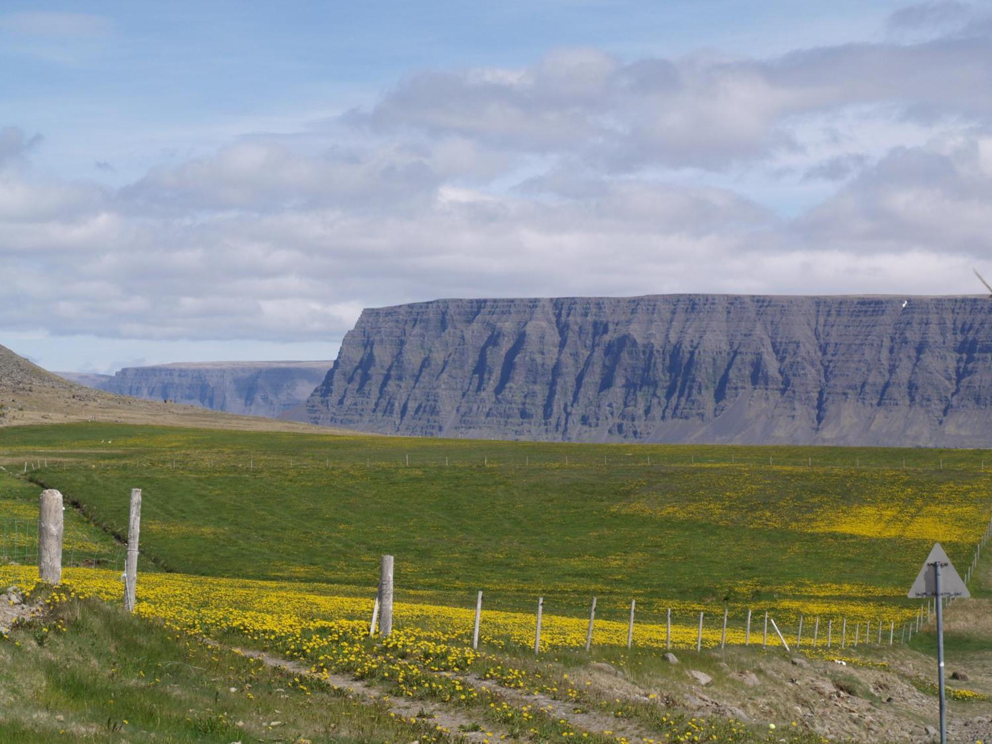 Hotel Latrabjarg Hnjotur Eksteriør bilde